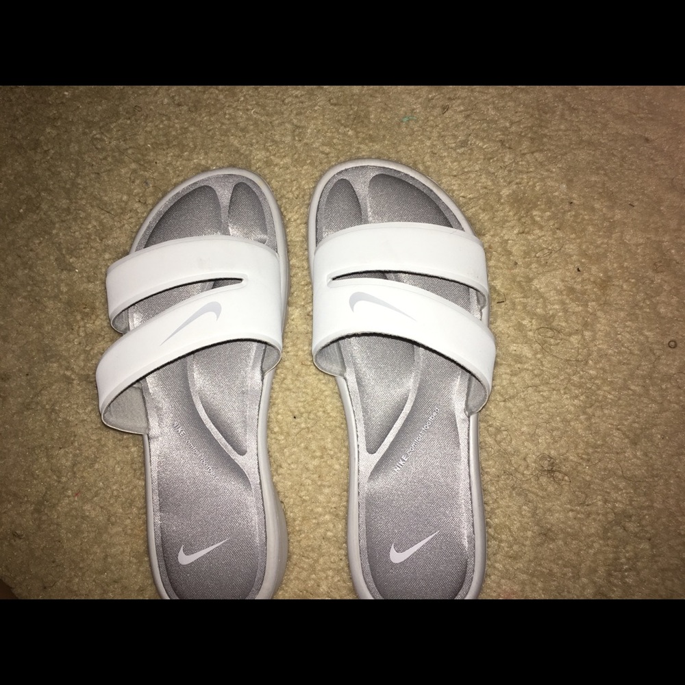 Nike slides